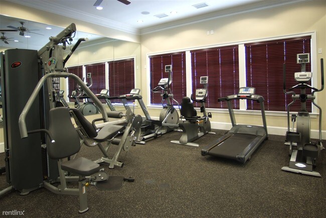 Foto del edificio - 2236 Wisteria Ln