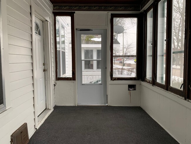 Foto del edificio - Two Bedroom House in Muskegon