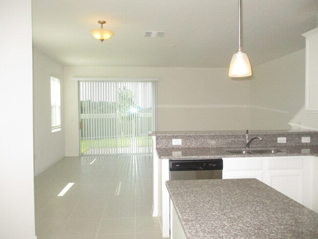Building Photo - 3/2.5 Town Home in Sawgrass Landings In Or...