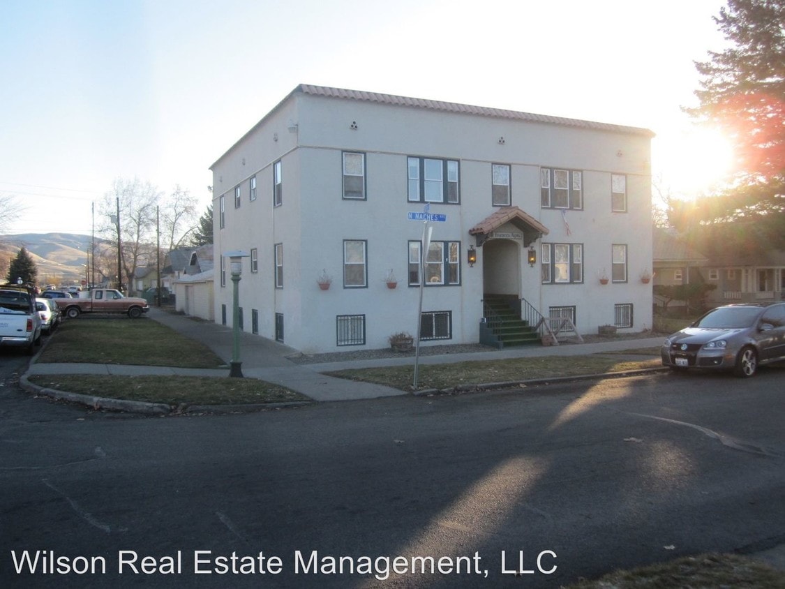 Primary Photo - 415 N Naches Ave