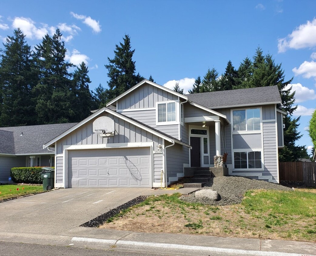 Primary Photo - 5 Bed /3 Bath Home in Spanaway