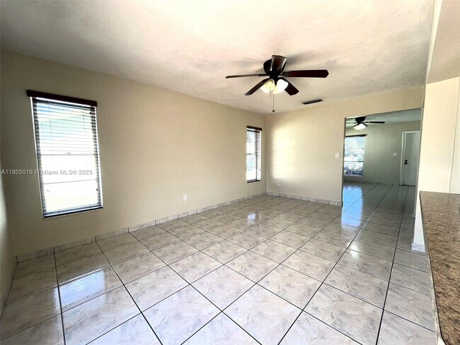 Building Photo - 11020 SW 124th Ct