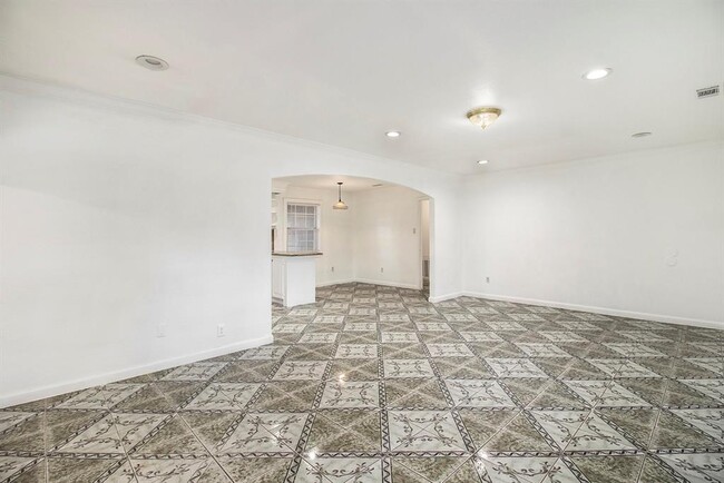 Building Photo - 9222 Hammerly Blvd