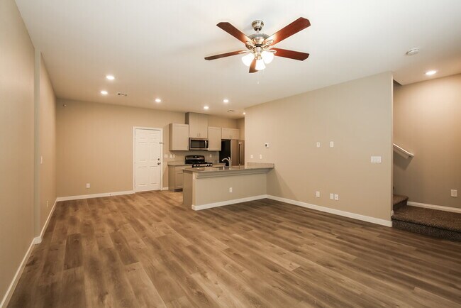 Building Photo - 4340 Luster Ave