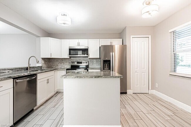 Foto del edificio - 1392 Churchill Cir