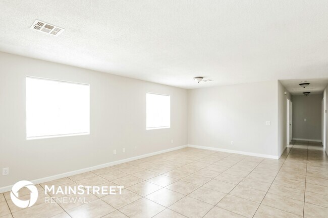Foto del edificio - 2558 E Broadway Rd