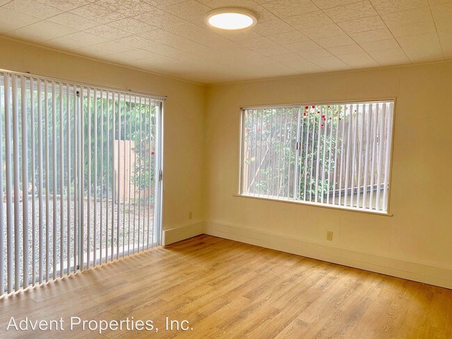 Building Photo - 4 br, 2 bath House - 4612 Reinhardt Dr.
