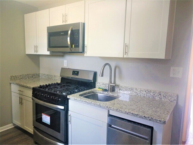 Photo - 2323 Sidney St Apartment