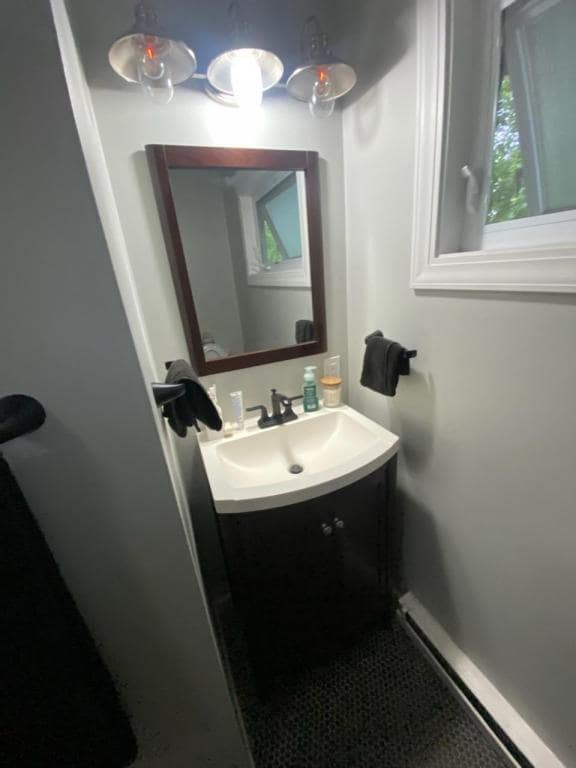 Building Photo - 3130 James Street, Unit 3 Madison, WI 53714