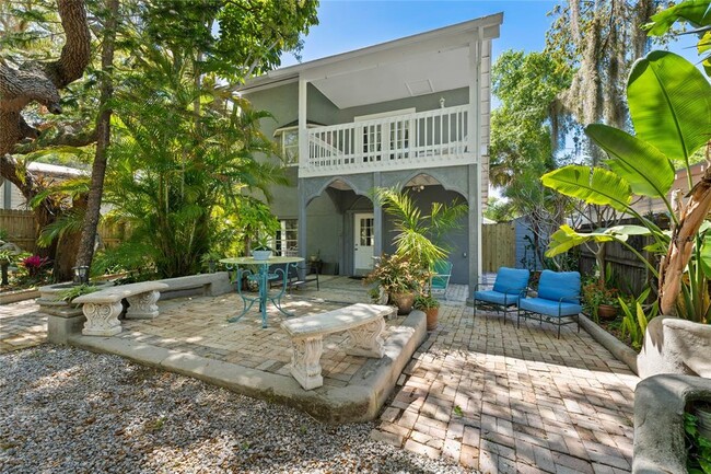 Building Photo - 515 Crystal Beach Ave