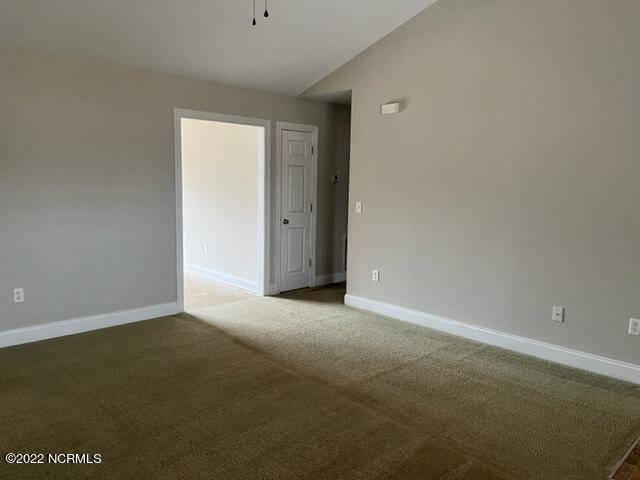 Building Photo - 201 Oak Ridge Ln