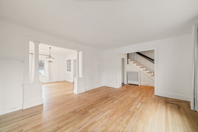 Building Photo - 187 Ridge Rd