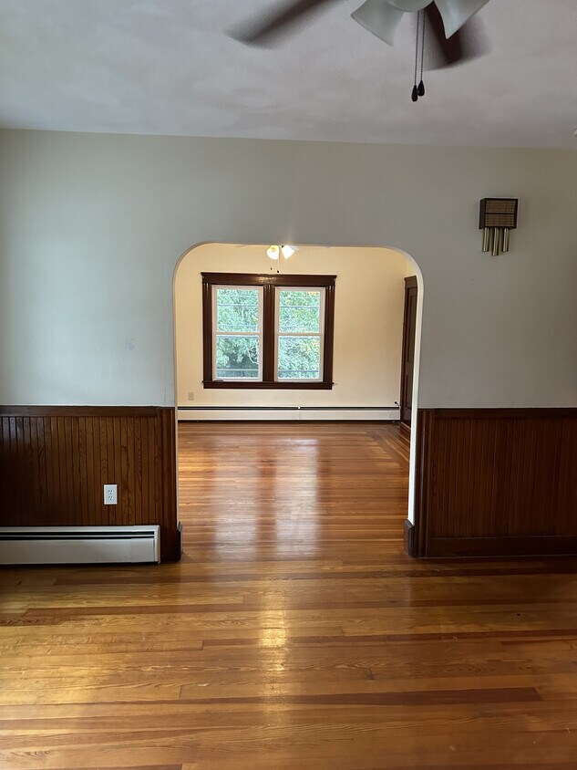 602 Cottage St Unit 2, Pawtucket, RI 02861 Apartments in Pawtucket