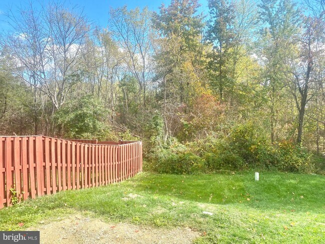 Building Photo - 162 Lexington Ct
