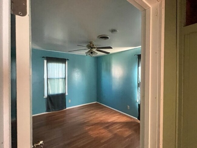 Foto del edificio - 3411 NE 22nd Ave