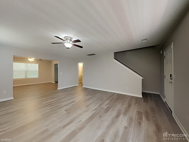 Building Photo - 401 Timbermill Dr
