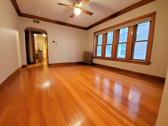 Foto del edificio - 3922 N Monticello Ave