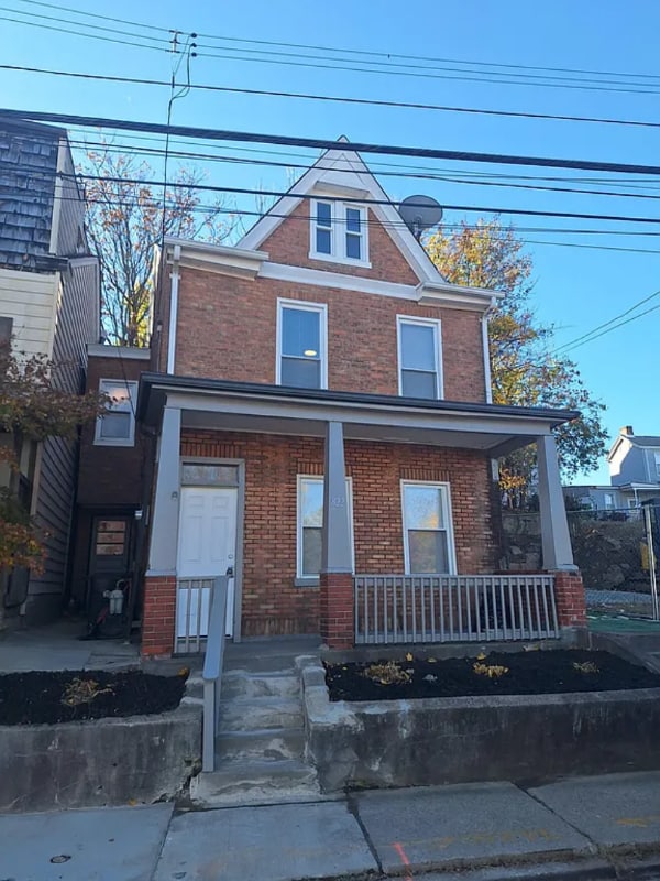 Building Photo - 822 McLain St