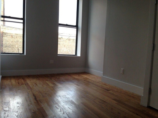 Building Photo - 349 Vernon Ave