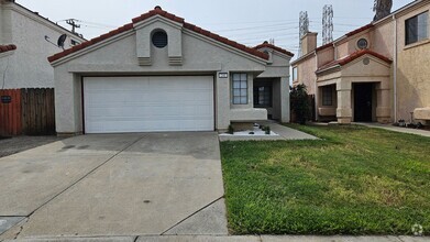 Building Photo - 240 Case Dr