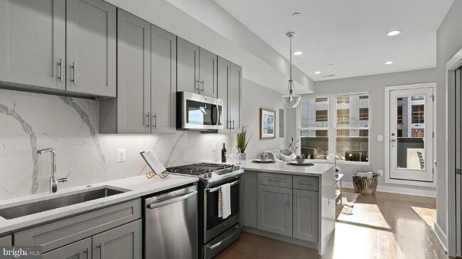 Foto del edificio - 1632 K St NE