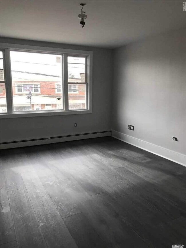 Building Photo - 4217 Merrick Rd