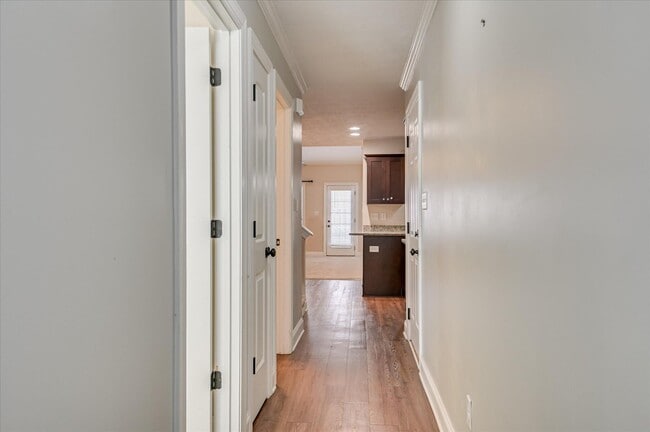 Building Photo - 733 Leela Ct