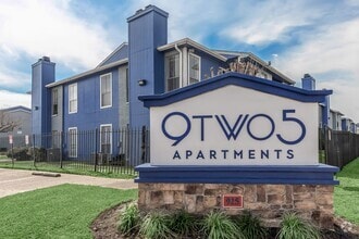 Building Photo - 9TWO5 Apartments