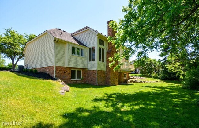 Building Photo - 4 br, 2.5 bath House - 10122 Newfound Gap