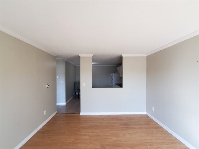 Building Photo - 145 Essex Ave