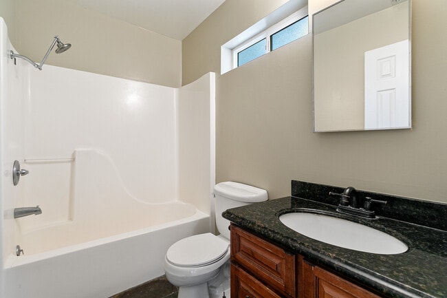 Building Photo - 32332 Inadale Ct