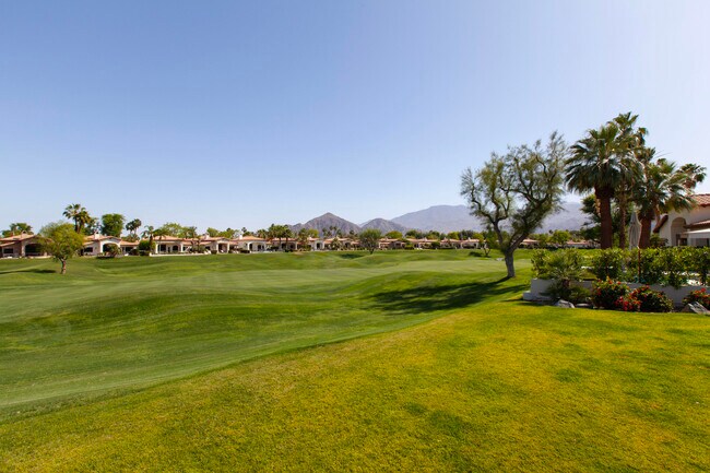 Foto del edificio - 48550 Capistrano Way