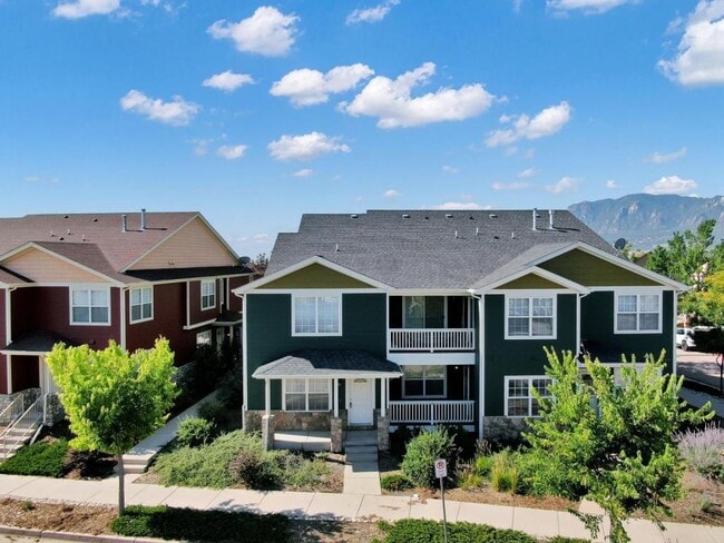 Photo - 1577 Monterey Rd House