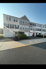 Building Photo - 8322 Heritage Crossing Ct