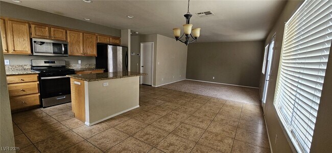 Foto del edificio - 1652 N Sand Canyon Dr