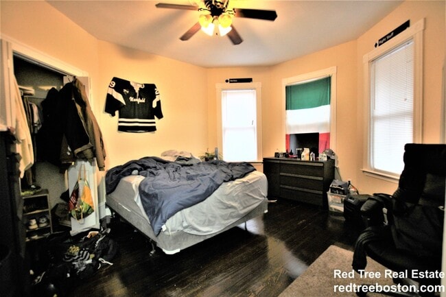 Foto del edificio - 17 Parker Hill Ave