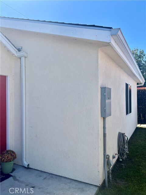 Building Photo - 3840 W 59th St