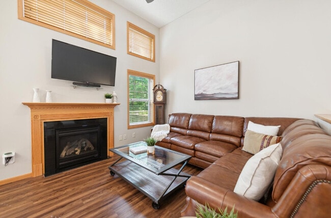 Foto del edificio - 3183 Frontier Dr