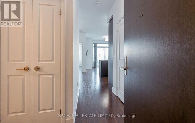 Photo du bâtiment - 25 Fontenay Ct