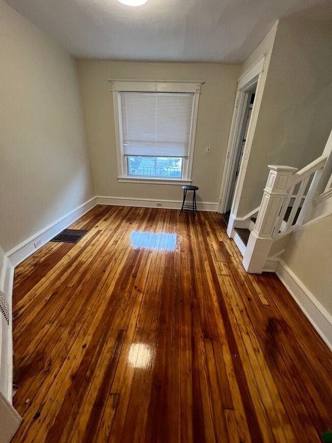 Living Room - 5524 Blakemore St
