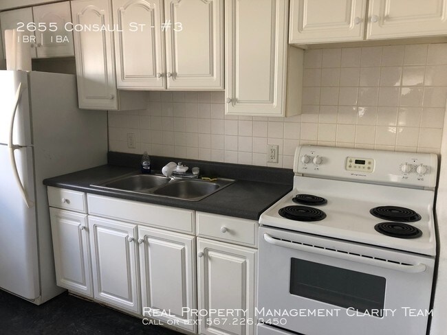Building Photo - 2655 #3 Consaul Triplex Unit