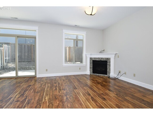 Foto del edificio - White Oak Village