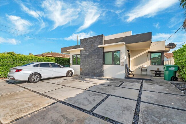 Foto del edificio - 7242 SW 22nd St