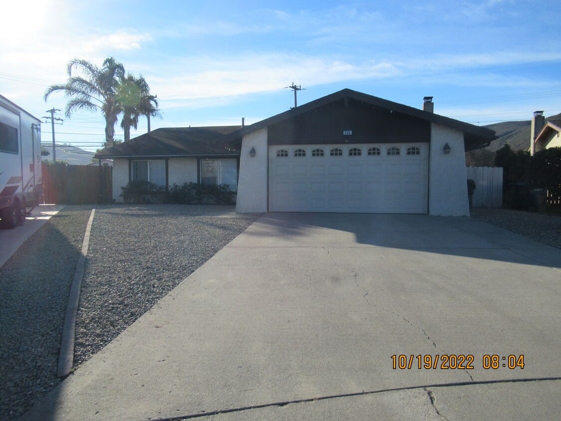 233 S Rose St, Lompoc, CA 93436 House Rental in Lompoc, CA