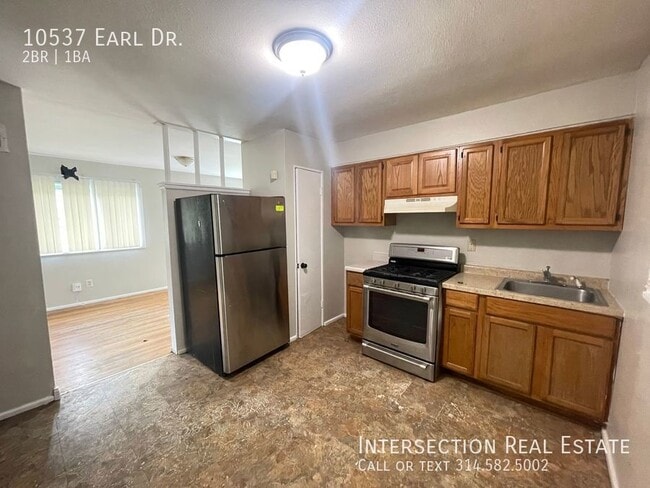 Building Photo - 10537 Earl Dr