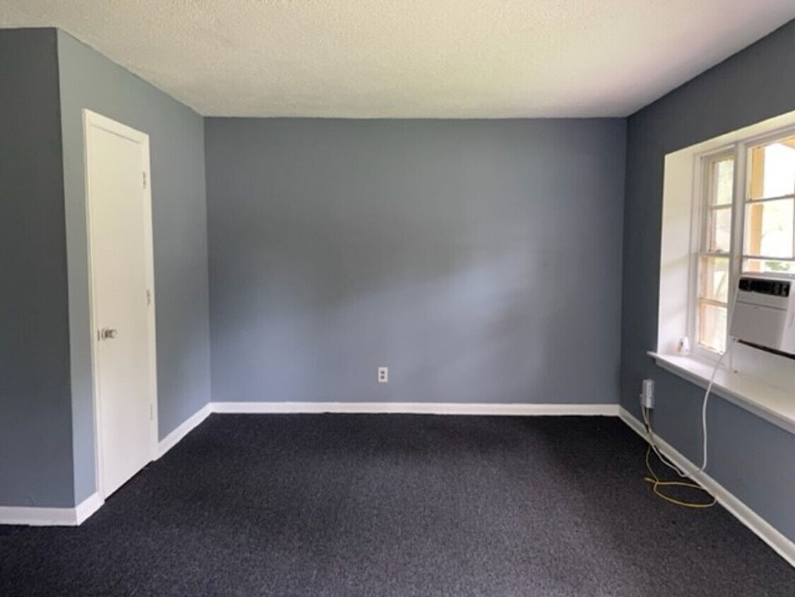 Primary Photo - 3 Bedroom / 1 Bath home in Central Valdosta
