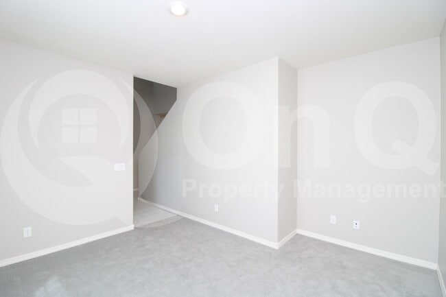Building Photo - 17221 N 9th Pl