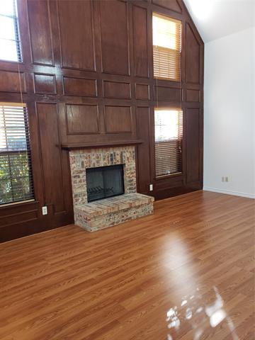 Building Photo - 3407 Briaroaks Dr