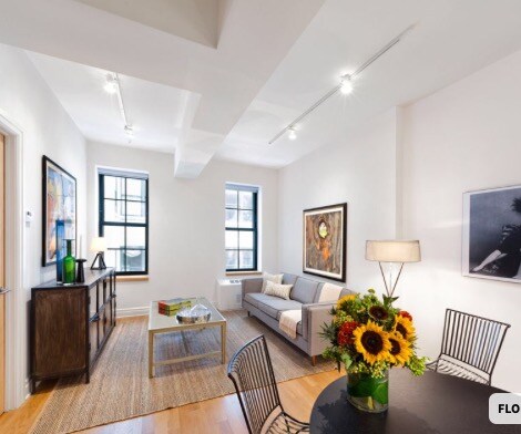 Sala de estar/comedor - 20 Washington St