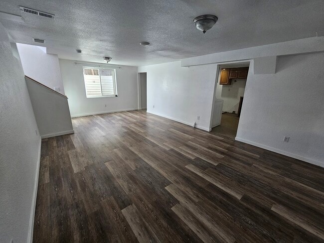 Building Photo - 8080 Knox Ct